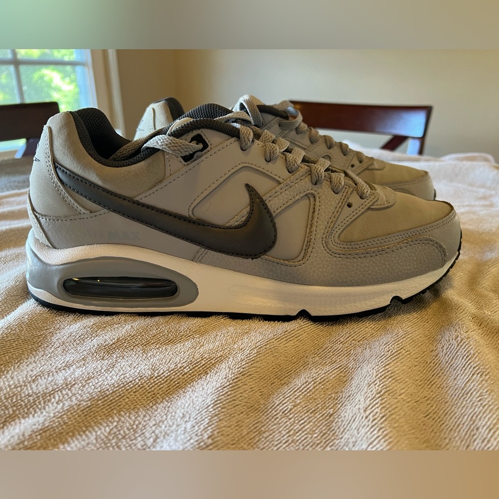 Nike Air Max Command Mens size 10.5